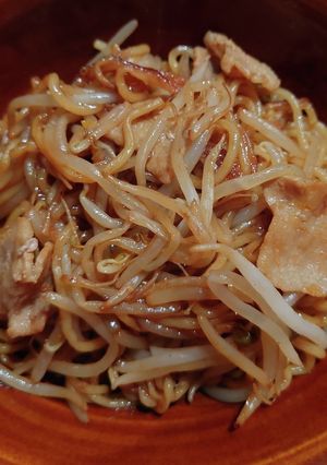 もやしと豚バラで想夫恋風焼きそば！-レシピのメイン写真