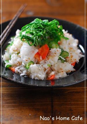 塩もみ野菜ちりめんじゃこのサラダご飯-レシピのメイン写真