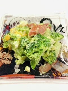 ブロッコリーウインナー卵サラダ-レシピのメイン写真