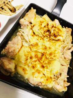 鶏肉とえのきのオリーブチーズ焼き-レシピのメイン写真