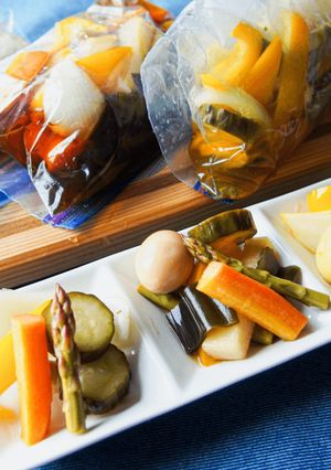 62℃ 低温調理で作る野菜ピクルス 3種-レシピのメイン写真