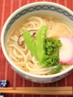 ちゃんぷる~の素で作るかけだしうどん-レシピのメイン写真