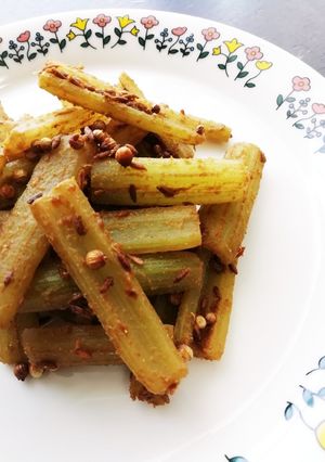 フキのスパイス炒め☆春の香りにスパイスを-レシピのメイン写真