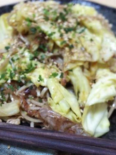 キャベツと豚肉の炒め蕎麦♪-レシピのメイン写真