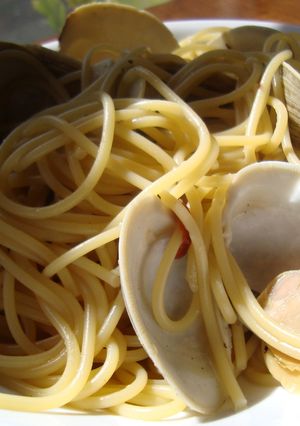 ワインたっぷり!ちょっと大人のボンゴレ♪-レシピのメイン写真