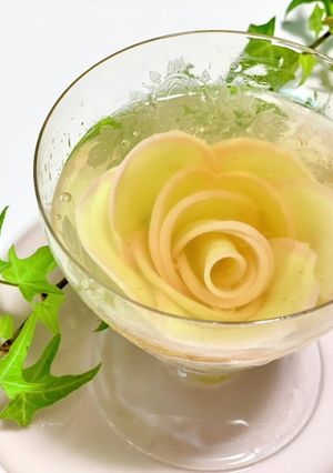 簡単　かまぼこ薔薇サラダ　ゼリー寄せ-レシピのメイン写真