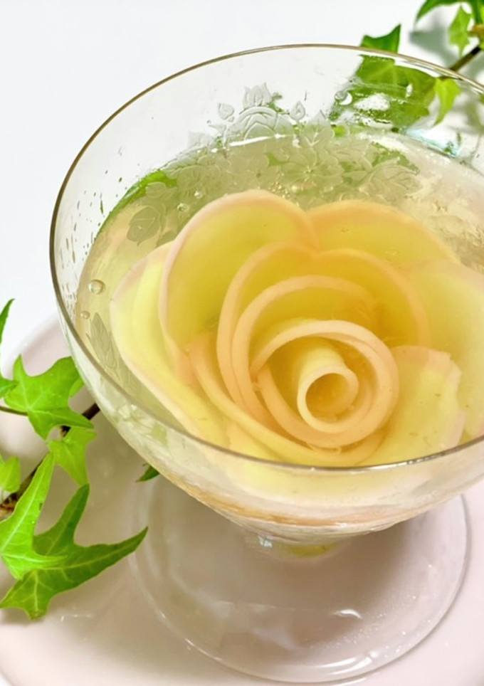 簡単　かまぼこ薔薇サラダ　ゼリー寄せ-レシピのメイン写真