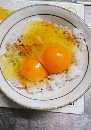 がっつり混ぜる派の卵かけご飯-レシピのメイン写真