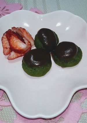 高齢者向け★抹茶団子 苺添え-レシピのメイン写真