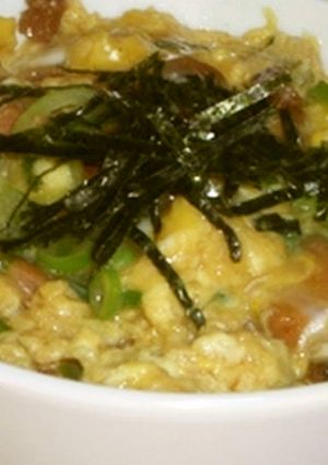 超簡単!!焼き鳥缶詰めで半熟親子丼-レシピのメイン写真