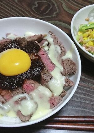 失敗しない牛ステーキローストビーフ丼-レシピのメイン写真