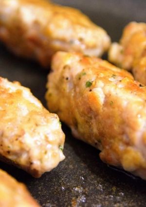 鶏もも肉のジューシープリプリソーセージ-レシピのメイン写真