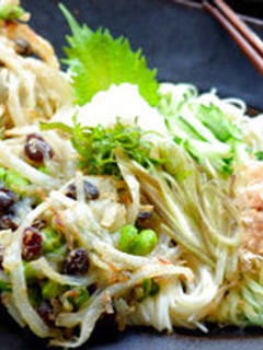 レーズンと枝豆・しらすかき揚げ素麺-レシピのメイン写真
