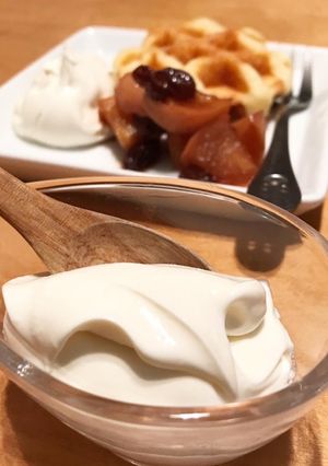 りんご酢＋生クリームでホイップ酢クリーム-レシピのメイン写真