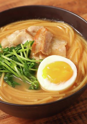 豚バラと豆苗の味噌ラーメン-レシピのメイン写真