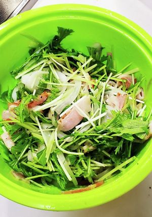 水菜とベーコンの簡単サラダ-レシピのメイン写真