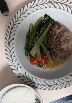 バター香る酒蒸しハンバーグ-レシピのメイン写真