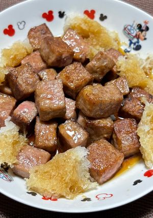 サイコロステーキの卸し麺つゆポン酢和え-レシピのメイン写真