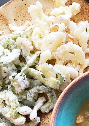 ほろ苦さが美味しいゴーヤの唐揚げ-レシピのメイン写真