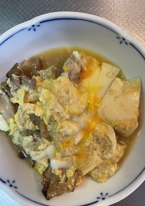 簡単サッと出来ちゃう舞茸と豆腐の#卵とじ-レシピのメイン写真
