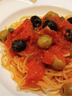 『プッタネスカ』オリーブとトマトのパスタ-レシピのメイン写真