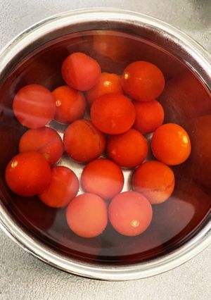 ミニトマトの湯むき-レシピのメイン写真