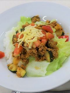 夏野菜たっぷりタコライス-レシピのメイン写真