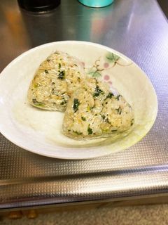 【お弁当用】しらすと大根葉のおにぎり-レシピのメイン写真