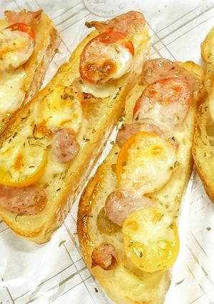 からし好きのプチトマトピザ-レシピのメイン写真