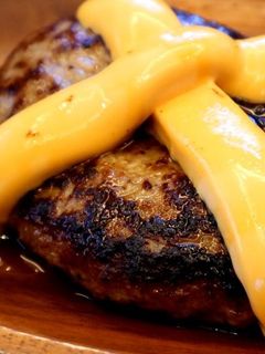 びっくりドンキーのチーズハンバーグ-レシピのメイン写真