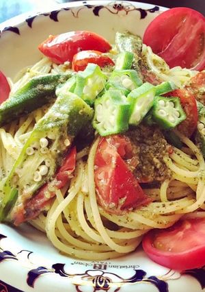 オクラとトマトたっぷりバジルソースパスタ-レシピのメイン写真