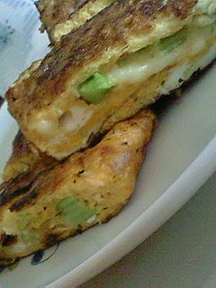*ブロッコリー&チーズ入りたまご焼き*-レシピのメイン写真