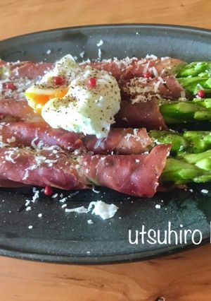 アスパラ生ハム巻き✨ポーチドエッグ-レシピのメイン写真