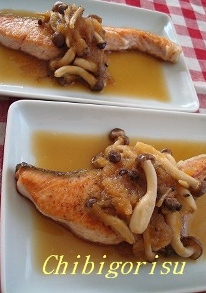 鮭のソテー✿きのこと玉ねぎソース-レシピのメイン写真