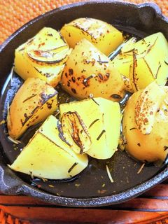 ローズマリーポテト-レシピのメイン写真