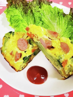 ブロッコリーとチーズのオープンオムレツ♪-レシピのメイン写真