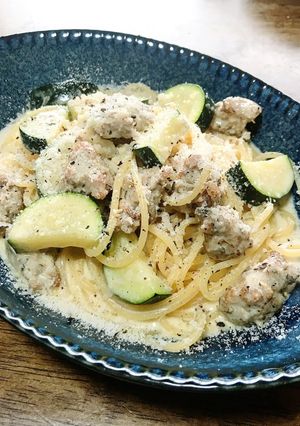 サルシッチャとズッキーニのクリームパスタ-レシピのメイン写真
