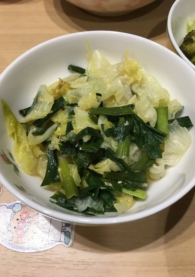 ニラとレタスのマヨ味噌炒め-レシピのメイン写真