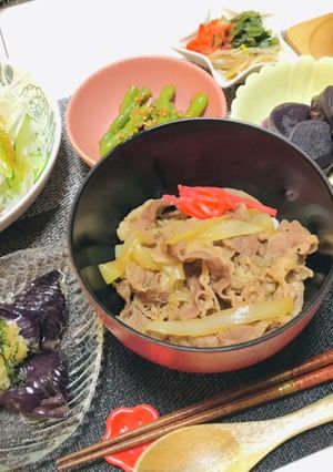 牛丼メインの夕飯献立・血液サラサラ玉ねぎ-レシピのメイン写真