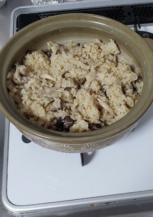 100円レシピ。シメジ炊き込みご飯を作る-レシピのメイン写真