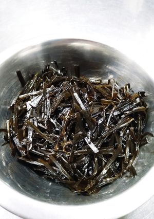出汁昆布と木耳の佃煮(圧力鍋)-レシピのメイン写真