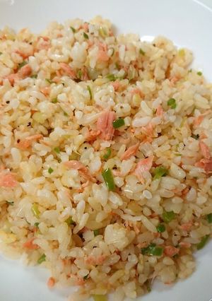 超簡単!鮭フレーク炒飯♪-レシピのメイン写真
