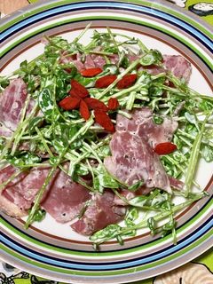 豆苗とペッパービーフのサラダ-レシピのメイン写真