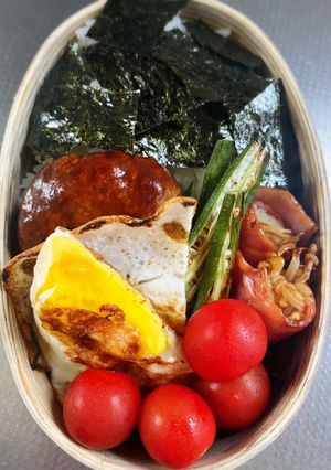 チーズハンバーグ目玉焼きのせ弁当-レシピのメイン写真