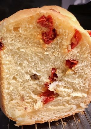 ドライトマトとアンチョビ食パン(HB)-レシピのメイン写真