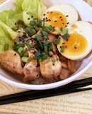 お肉やわらか☆蒸し鶏のスタミナ丼！