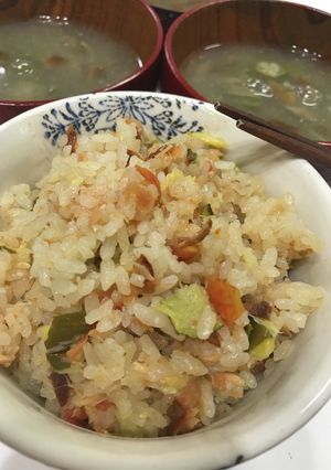 ☆簡単☆ヘルシー鮭のカラフル炊き込みご飯-レシピのメイン写真