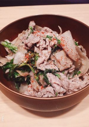 お母さんのごぼうと春菊の肉野菜炒め-レシピのメイン写真
