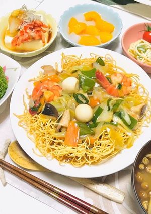 かた焼きそばメインの夕飯レシピ-レシピのメイン写真