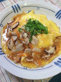 キノコと豚バラのあんかけ和風オムライス -レシピのメイン写真